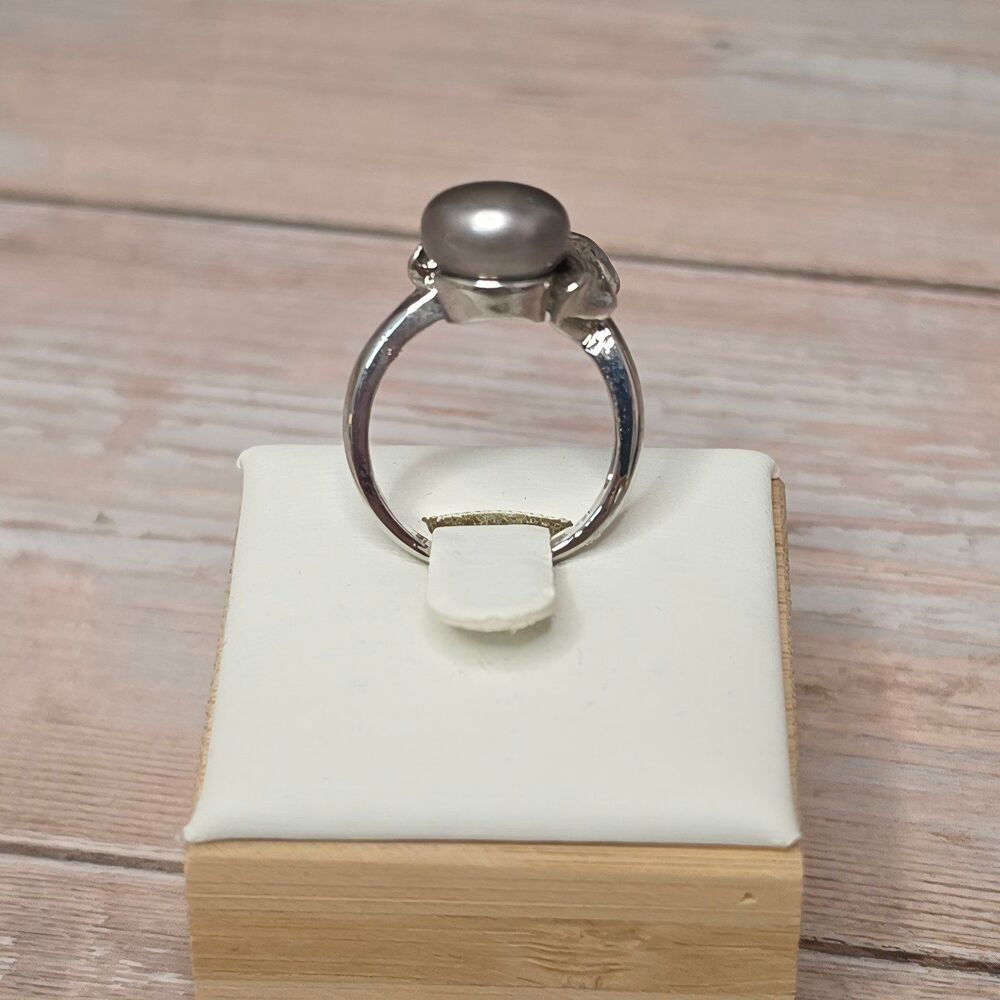 New! Ring - Picture 2 of 12